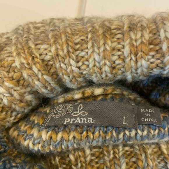 Oversized Prana turtleneck - Picture 6 of 9